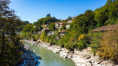 Tbilisi to Kutaisi Day Tour – Bagrati Cathedral & Kutaisi City Exploration - Image - 14284