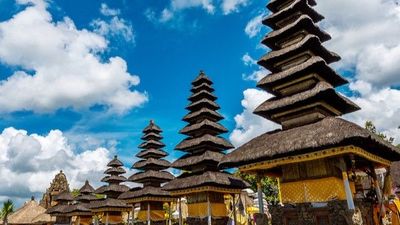 Bali Iconic temple ( taman ayun temple, ulun danu beratan, tanah lot ) - Image - 13773
