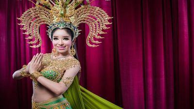 Tour Thái Lan 5N4Đ: HCM - Bangkok - Pattaya - Chợ Nổi - Quần Thể SuanThai Độc Đáo - Trải Nghiệm Cưỡi Voi, Tặng Massage + Xôi Xoài + Hotel 4* - Image - 4858
