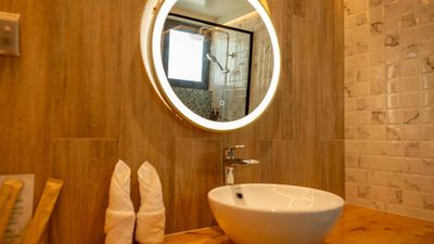Maldives Island Hopping Escape - Local Island & 5 Star Resort | 7 Nights Full Board - Image - 17930