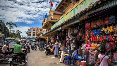 Modern Comfort Meets Tradition in Southern Vietnam 5 Days - Image - 25632