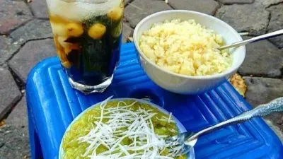 A HALF DAY FOOD TOUR IN HANOI - Image - 18815
