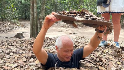 CU CHI TUNNELS & MEKONG DELTA FULL DAY - Image - 21671