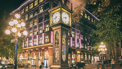 Tour Hà Nội - Bờ Tây Canada Mùa Hè: Vancouver – Đảo Victoria – Đỉnh Núi Whistler White Rock Pier – Biên Giới Canada Mỹ - Image - 25437
