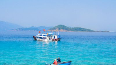 Full-Day Speedboat Guided Tour With Sea Walking Included Lunch And Entrance Fees - Image - 25835