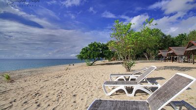Philippines Journey: Batangas Beach Relaxation Day Trip - Image - 9836
