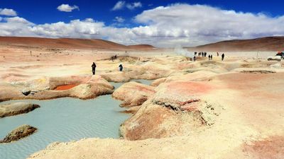Argentina – Chile – Bolivia: Torres del Paine – Santiago – Uyuni (14 Days) - Image - 10260
