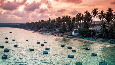 Vietnam 15 Days: From Cultural Heritage to Endless Beaches of Mui Ne - Image - 18218
