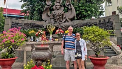 MOTORBIKE SIGHTSEEING TOUR: Sai Gon Inside Out ( 3 Hours ) - Image - 20123