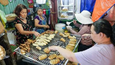 MOTORBIKE CULINARY TOUR: Sai Gon Sky View & Michelin Street Eats (4 Hours) - Image - 20096