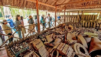 CU CHI CLASSIC TOUR: Ben Dinh Tunnels (Half Day) - Image - 19660