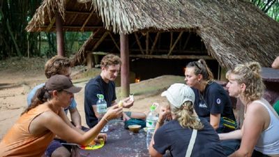 COMBO MUST-SEE TOUR: Cu Chi Tunnels & Sai Gon Highlights ( Full Day ) - Image - 20285