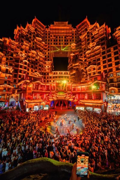 PHƯỢNG HOÀNG CỔ TRẤN - TRƯƠNG GIA GIỚI – ÂN THI 5N4Đ - Image - 2429