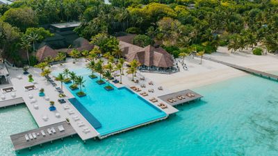 Maldives Island Hopping Escape - Local Island & 5 Star Resort | 7 Nights Full Board - Image - 17919