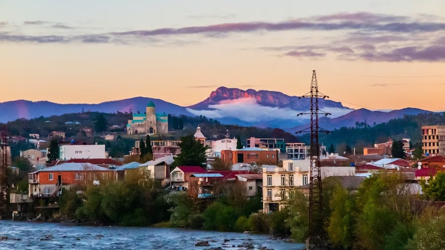 Tbilisi to Kutaisi Day Tour – Bagrati Cathedral & Kutaisi City Exploration - Image - 14301