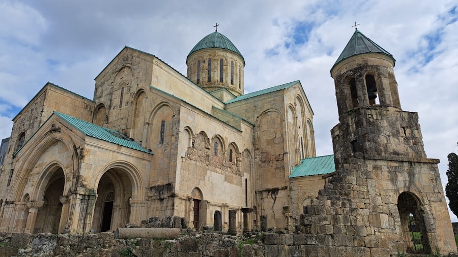Tbilisi to Kutaisi Day Tour – Bagrati Cathedral & Kutaisi City Exploration - Image - 14295