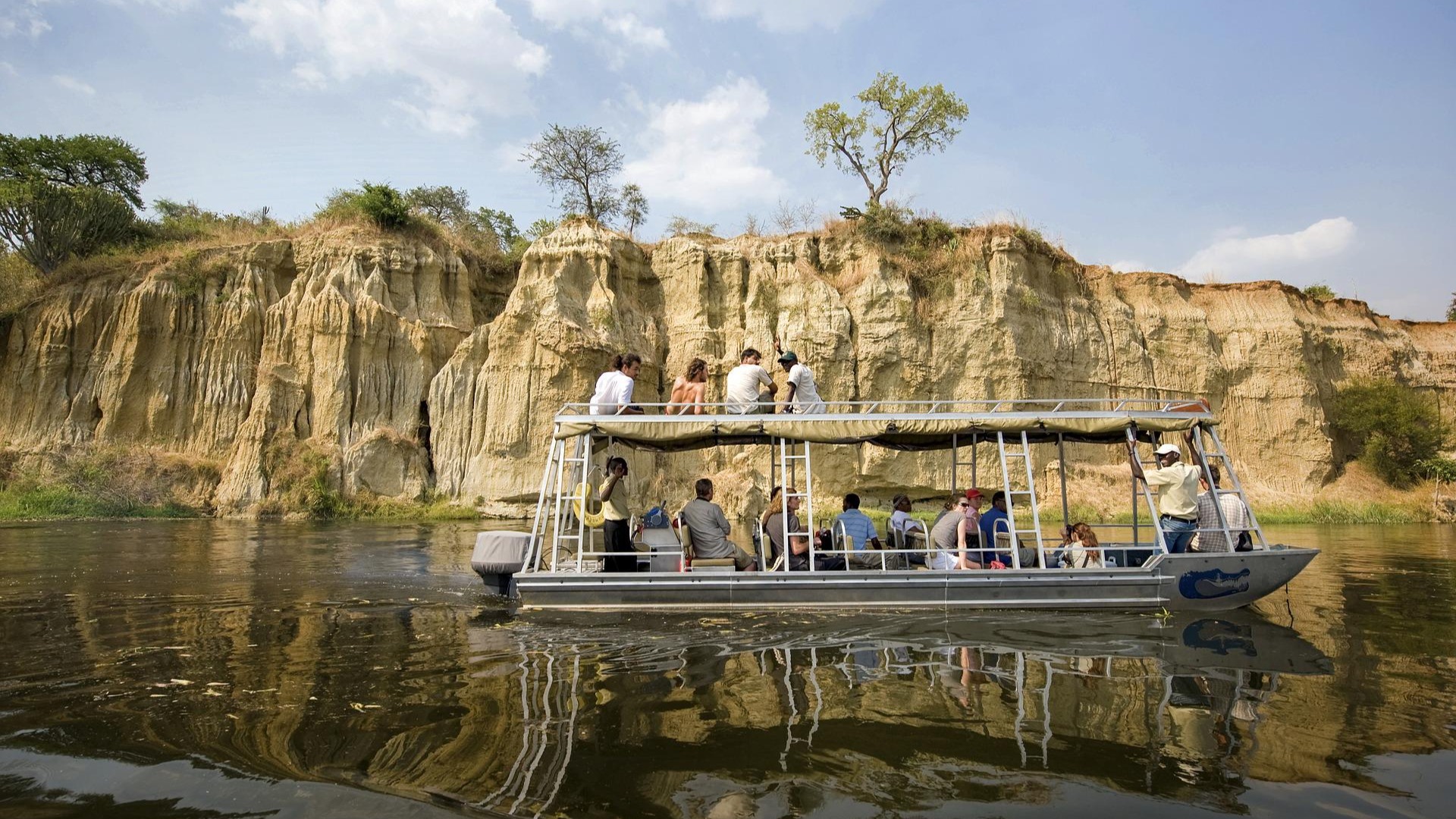 10 DAY FLY IN MEMORABLE UGANDA GORILLA TREKKING AND WILDLIFE SAFARI - Image - 14137