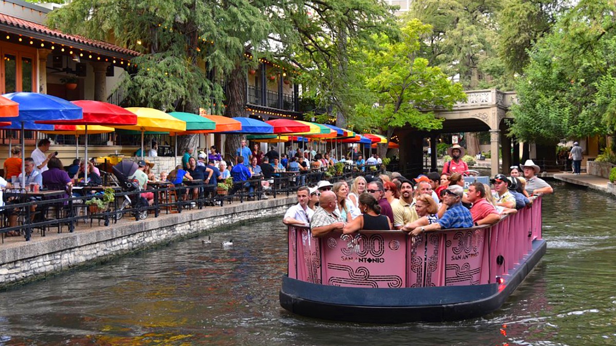 TEXAS 8N7Đ | ARLINGTON– DALLAS – FORT WORTH / STOCKYARDS – AUSTIN – SAN ANTONIO – HOUSTON - Image - 20486
