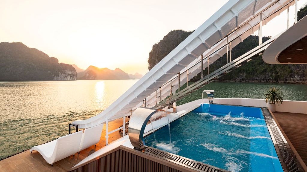 Luxury 1 day trip to Ha Long bay on Hera Cruise - Image - 15008