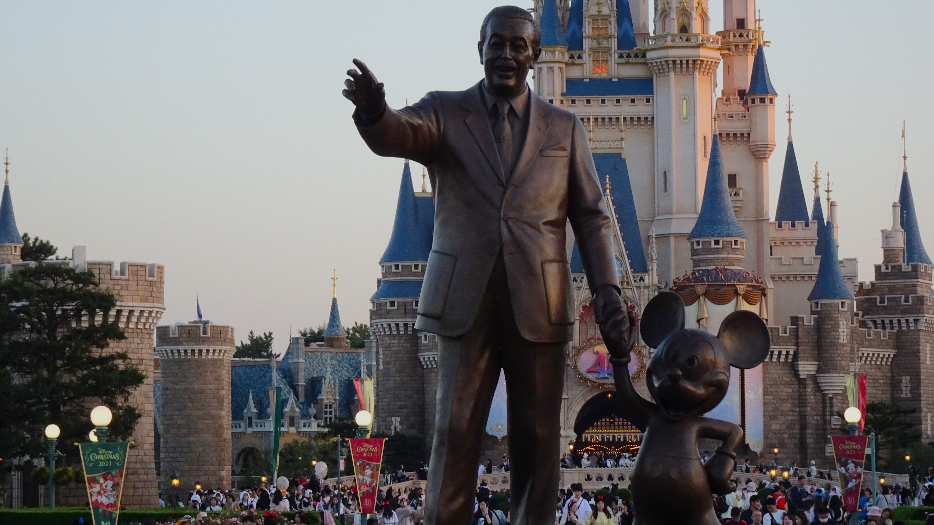 TOKYO – YAMANASHI – NAGOYA / TOYOHASHI – KYOTO – OSAKA ( DISNEYLAND) - Image - 13614