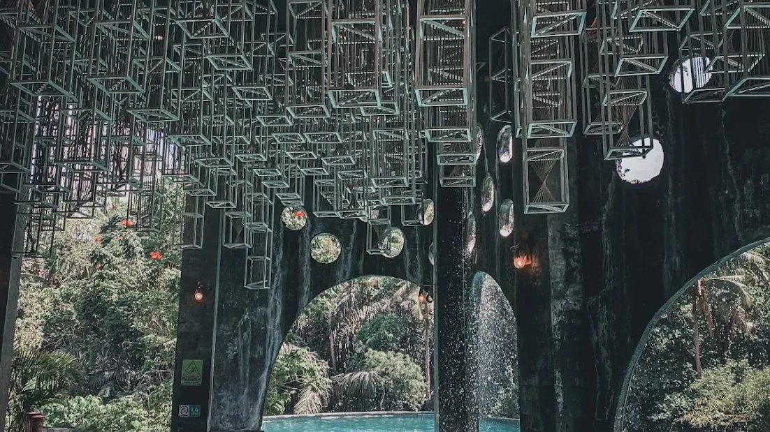 FAMOUSE PACKAGE - UBUD ADVENTURE TO INFINITY POOL - Image - 11479