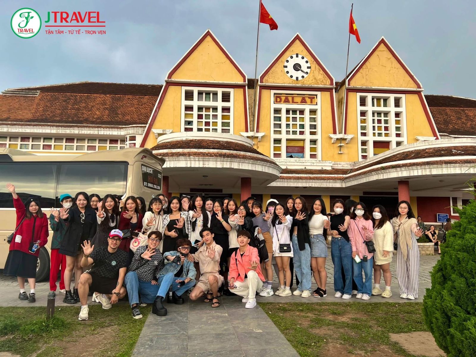 Tour Đà Lạt - Thành Phố Ngàn Hoa 2N2Đ | Khách Sạn 4 sao | Team Building & Gala Dinner - nhà ga Đà Lạt - 24837