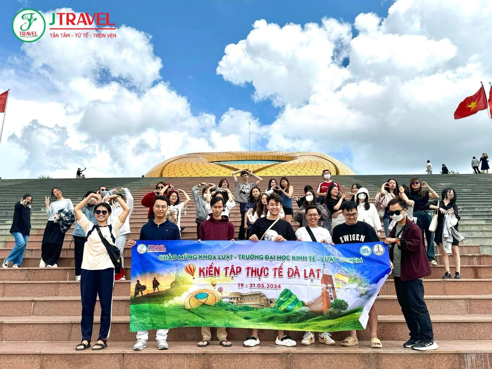 Tour Đà Lạt - Thành Phố Ngàn Hoa 2N2Đ | Khách Sạn 4 sao | Team Building & Gala Dinner - quảng trường lâm viên đà lạt - 24839