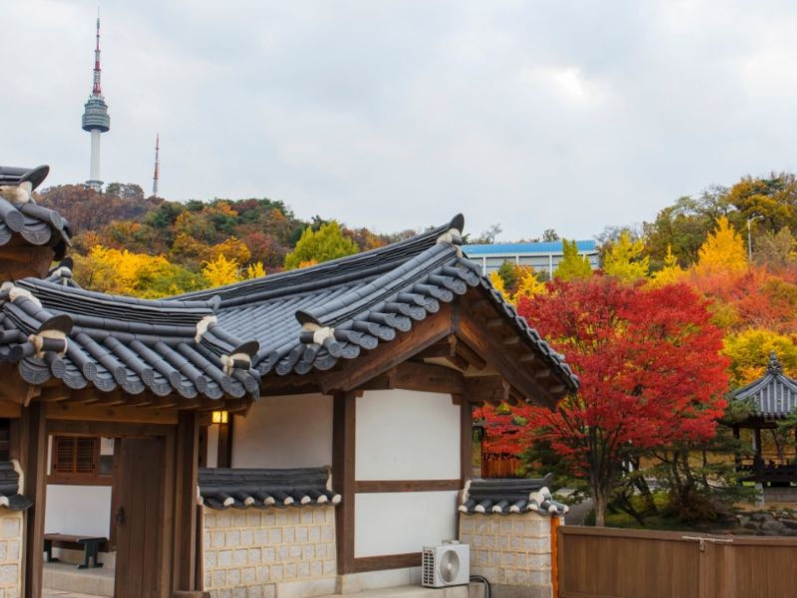 Tour Hành Hương Công Giáo Hàn Quốc: Seoul - Mirinae - Thánh Anrê Kim Taegon & Thánh Phaolô Chung Hansan 4N3Đ - Làng cổ Namsan  - 24971
