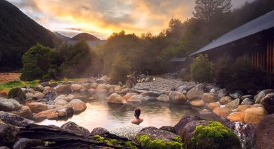 Tour Nhật Bản: Nagoya - Làng Shirakawago - Kamikochi - Phú Sĩ - Bảo tàng Harry Potter - Tokyo - Narita 6N5Đ - Tắm Onsen - 22812