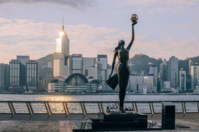 Tour HongKong – Thẩm Quyến – Quảng Châu 5N4Đ - Quảng Trường Dương Tử Kinh - 23211