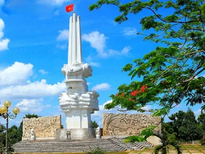Tour Tây Nguyên: Măng Đen - Pleiku - Buôn Ma Thuột 3N3Đ - TƯỢNG ĐÀI CHIẾN THẮNG MĂNG ĐEN - 23379