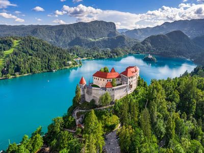 Tour Miền Nam Ý – Albania – Montenegro – Croatia – Slovenia 11N10Đ - Lâu đài Bled - 23852