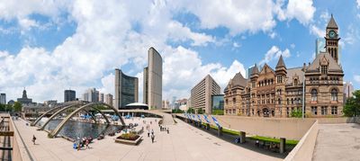 [Tour Lễ Hội] Tour Liên Tuyến Đông Tây Canada Hoa Tulip 12N11Đ - Quảng trường Nathan Phillips - 23957