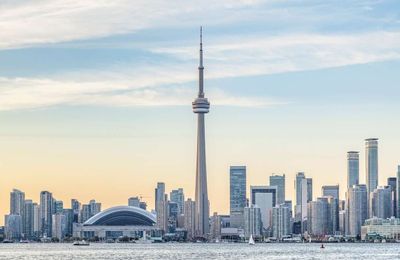 [Tour Lễ Hội] Tour Liên Tuyến Đông Tây Canada Hoa Tulip 12N11Đ - Tháp CN Tower (Canadian National Tower) - 23958