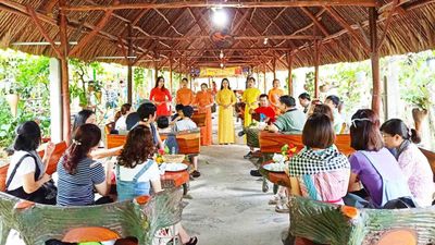 Tour Đoàn Team Building - Du Lịch Cần Thơ 2N1Đ - Giao lưu đờn ca tài tử nam bộ - 24082