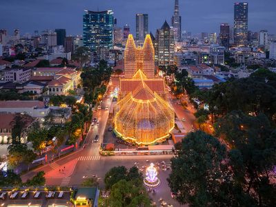 Tour City Tour Hồ Chí Minh - Địa Đạo Củ Chi Trong Ngày - Nhà Thờ Đức Bà về đêm - 24110