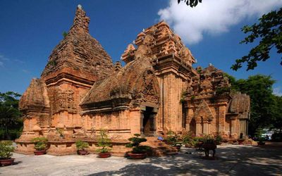Tour Hà Nội - Đà Lạt - Nha Trang - Hà Nội 4N3Đ - Tháp Bà Ponagar - 24210