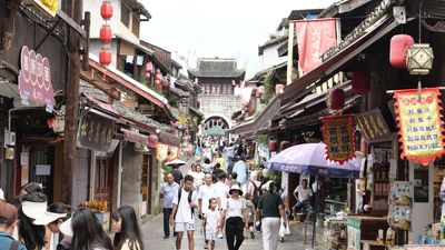 Tour Trung Quốc: Quý Dương – Bình Bá – Thanh Nham Cổ Trấn – Thiên Hộ Miêu Trại 5N4Đ - Thanh Nham cổ trấn - 24365