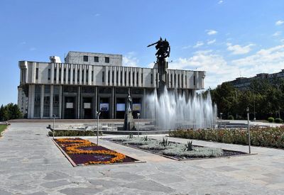 Tour Du Lịch Trung Á: Kazakhstan – Kyrgyzstan 9N8Đ | Viên Pha Lê Xanh Giữa Lục Địa Á – Âu - Tượng đài Manas - 24504