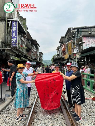 Tour Đảo Ngọc Đài Loan: Đài Bắc - Đài Trung - Cơ Long 5N4Đ | Bay Eva Air - 439823839_750313703883412_5053610020504759198_n - 24556