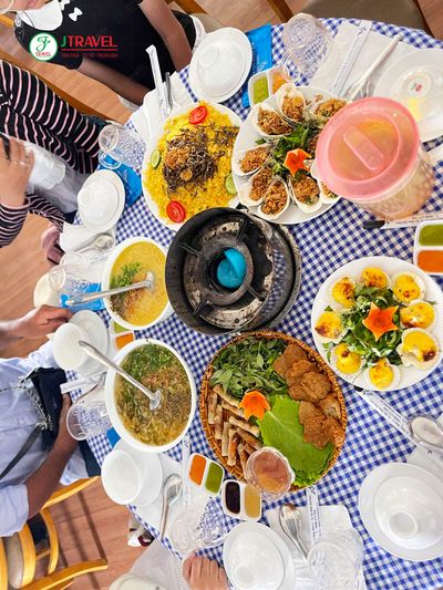 Tour Quy Nhơn - Phú Yên 3N2Đ: Kỳ Co– Eo Gio – Gành Đá Đĩa– Tháp Nghing Phong - tour-quy-nhon-phu-yen-3n3đ-an-gi-noi-tieng - 24752