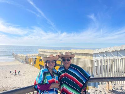 Tour Mỹ: Bờ Tây Hoa Kỳ - Mexico | Los Angeles - Las Vegas - San Diego - Mexico - z5960672406004_cf4ce135db778ced97dfb1019c89c7f2 - 24814